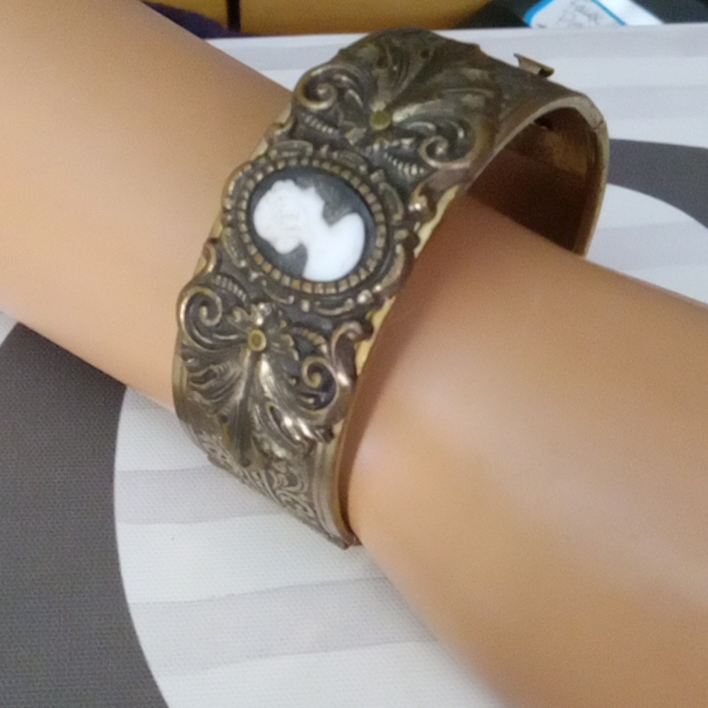 Victirian Style Revival Cuff Cameo Bracelet
